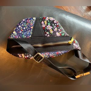 Cynthia Rowley neoprene floral fanny pack